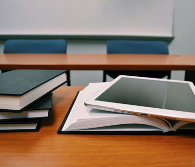 university_study_library_books_400x344